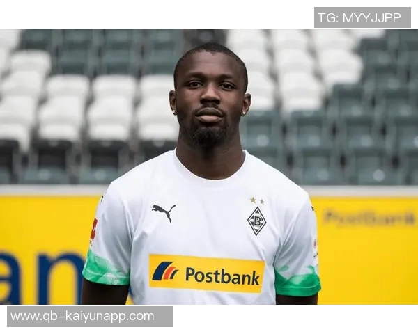 英媒报道维拉切尔西争抢波尔图前锋阿格霍瓦解约金高达1亿欧元