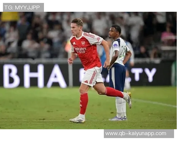 理查兹强调约克雷斯在强队对决中的关键作用与决胜能力 理查兹强调约克雷斯在强队对决中的关键作用与决胜能力